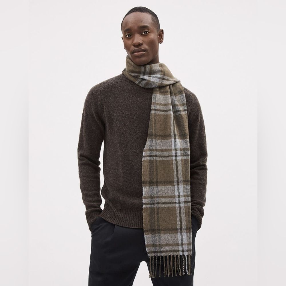 New With Tags Men's RW&CO. Plaid Scarf With Fringes‎